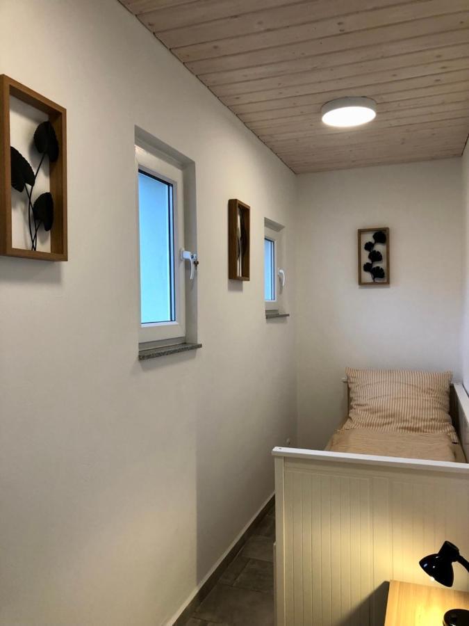 Erdgeschoss-Appartement Mit Seeblick Ahrensbok Exterior photo